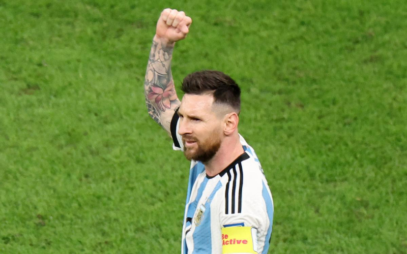 Дзюба словами «это не пенальти» оценил первый гол Аргентины хорватам