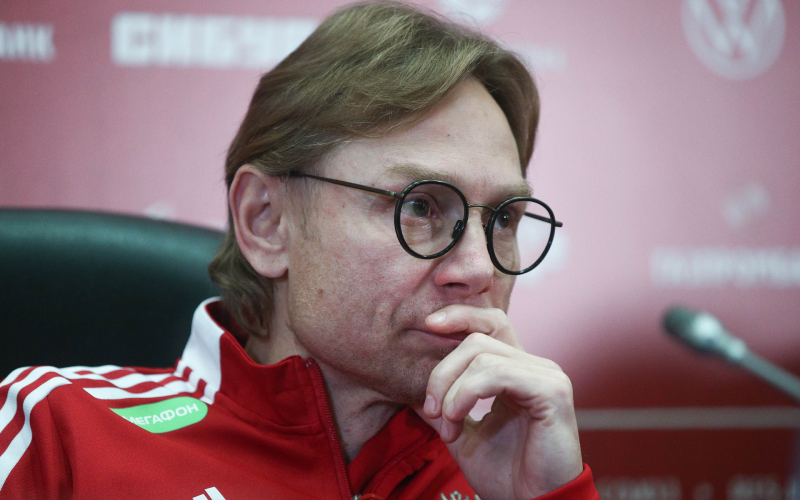 Карпин словами «теперь уже не надеялись» объяснил невызов Дзюбы в сборную