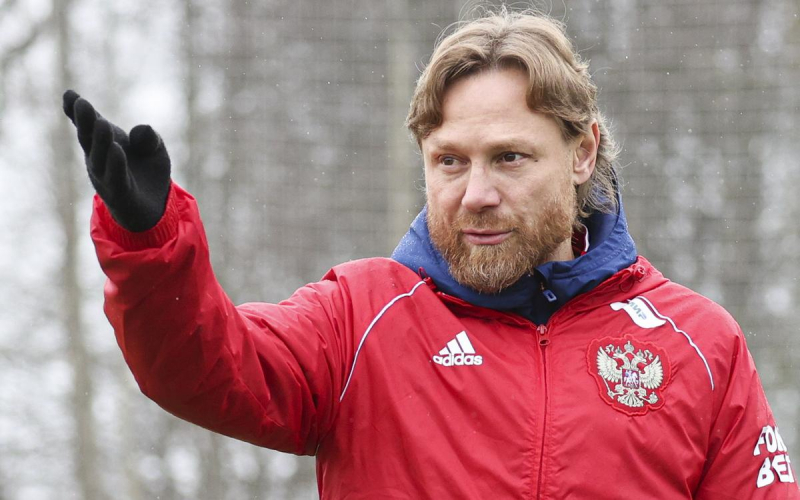 Карпин заявил, что не держится за место главного тренера сборной России