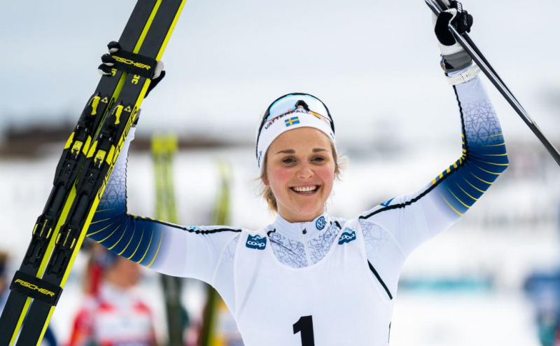 Олимпийская чемпионка вернулась в лыжи после четырех лет в биатлоне