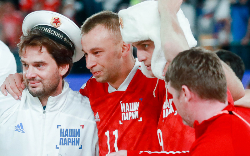 РФС продлил контракт с выигравшим домашний чемпионат мира тренером
