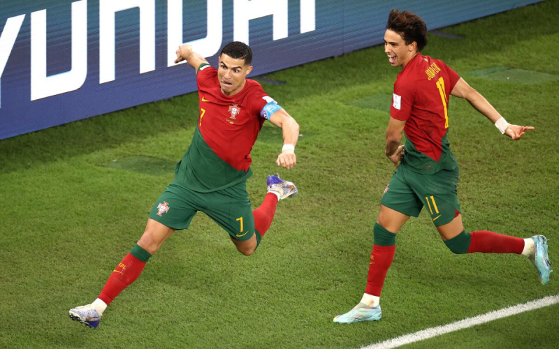 Роналду первым в истории забил голы на пяти чемпионатах мира
