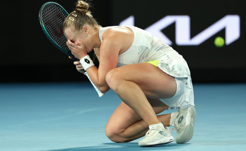 Россиянка выбила Рыбакину с Australian Open на рекордном тай-брейке