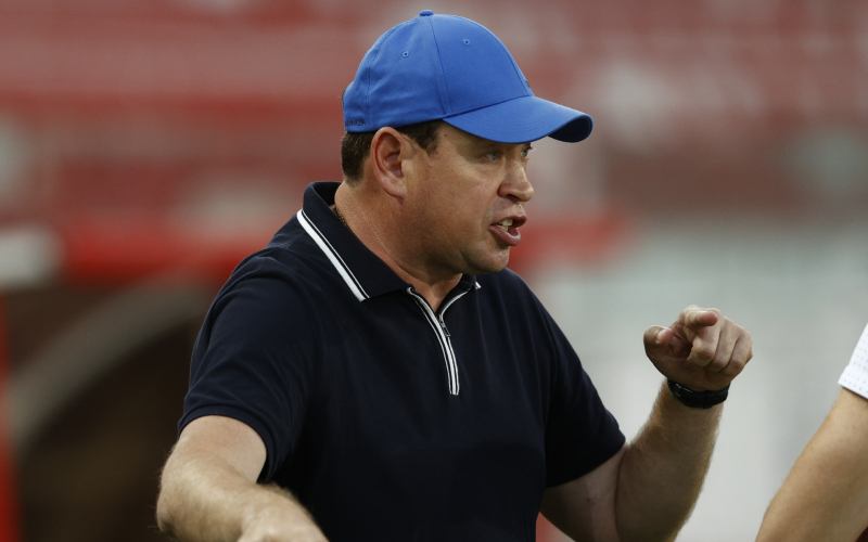 Слуцкий ответил на вопрос об отставке с поста тренера «Рубина»