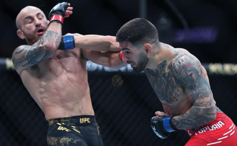 Топурия поднялся на пятое место в рейтинге лучших бойцов UFC