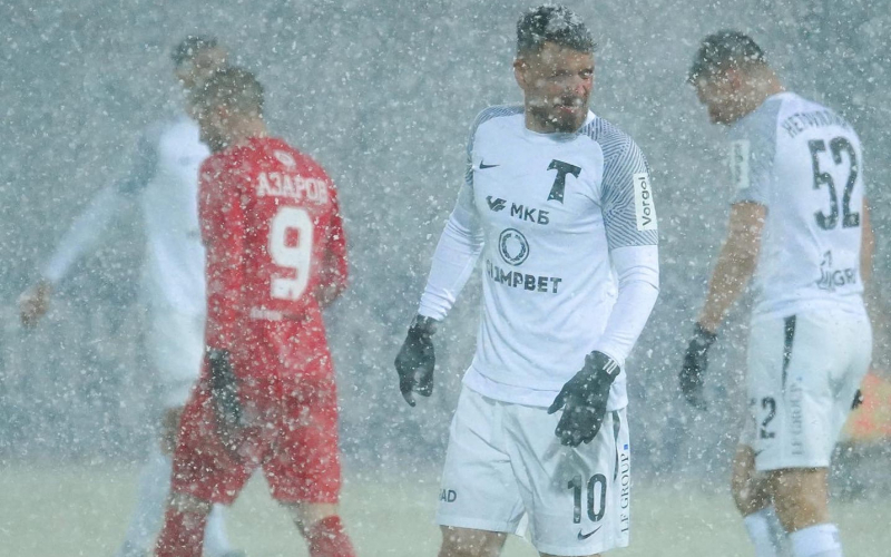 «Торпедо» завершило вничью прерванный из-за снегопада матч ФНЛ
