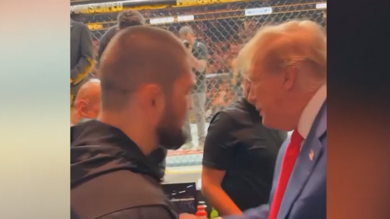 Трамп назвал Нурмагомедова умным парнем после встречи на турнире UFC