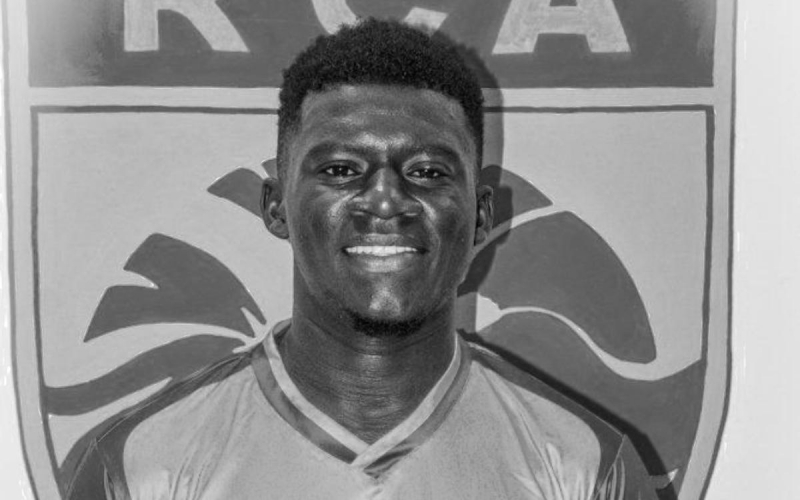 В Кот-д'Ивуаре 21-летний футболист умер от остановки сердца во время игры