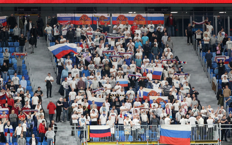 В РФС объяснили решение болельщиков уйти с матча сборной России
